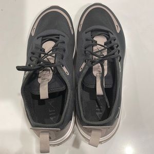 Nike Air Max Dia 9.5
